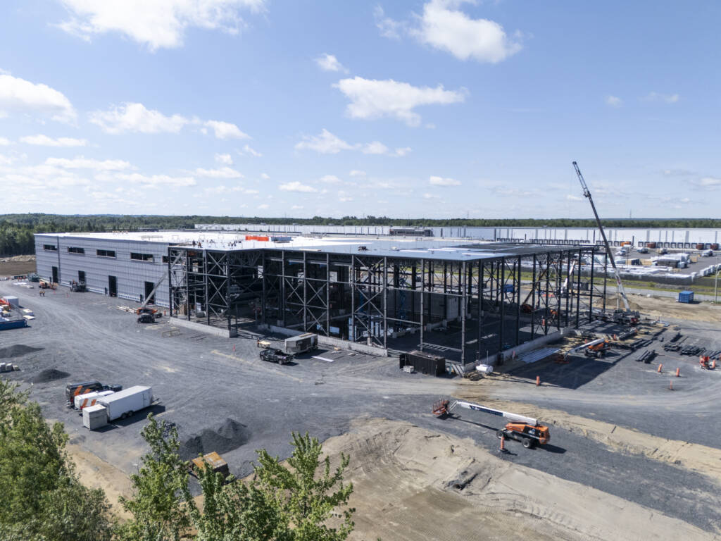 photographie par drone d'un chantier d'une structure industrielle